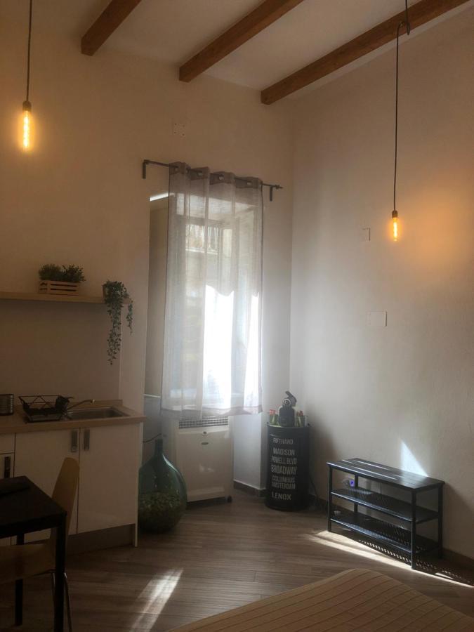 Casa Vittoria Apartment ซาแลร์โน ภายนอก รูปภาพ