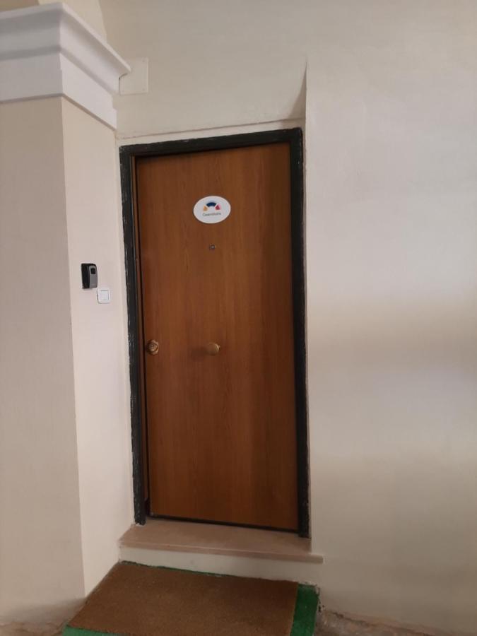 Casa Vittoria Apartment ซาแลร์โน ภายนอก รูปภาพ