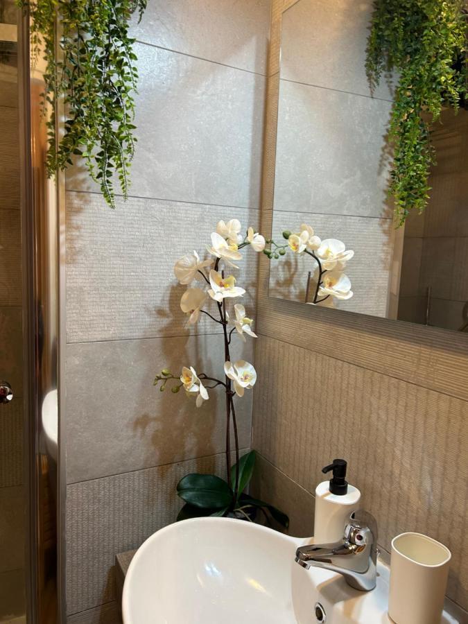 Casa Vittoria Apartment ซาแลร์โน ภายนอก รูปภาพ