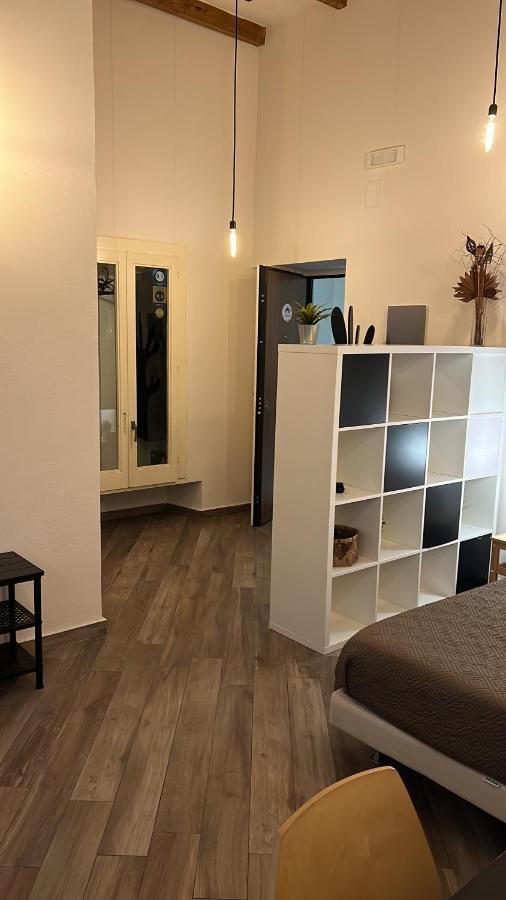 Casa Vittoria Apartment ซาแลร์โน ภายนอก รูปภาพ