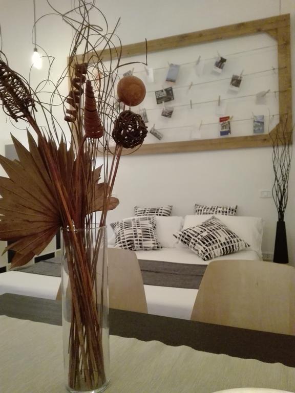 Casa Vittoria Apartment ซาแลร์โน ภายนอก รูปภาพ