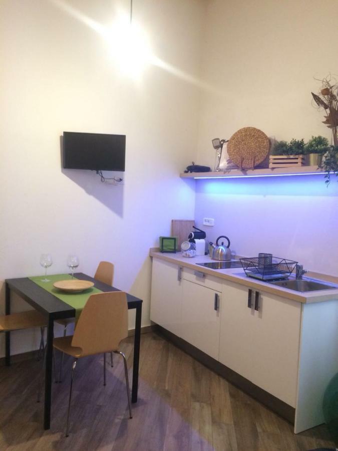 Casa Vittoria Apartment ซาแลร์โน ภายนอก รูปภาพ