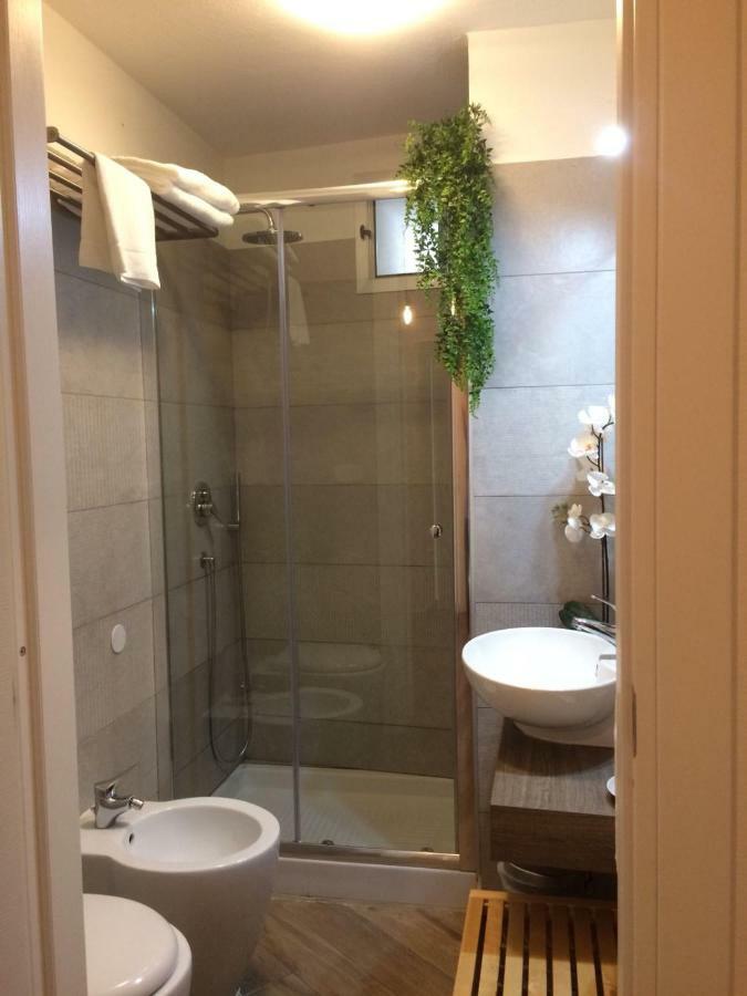 Casa Vittoria Apartment ซาแลร์โน ภายนอก รูปภาพ