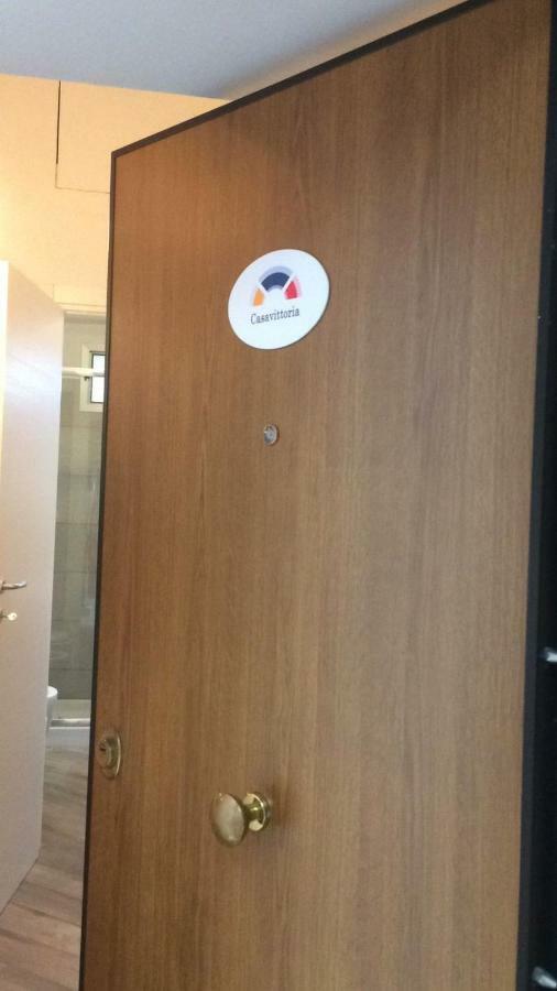 Casa Vittoria Apartment ซาแลร์โน ภายนอก รูปภาพ